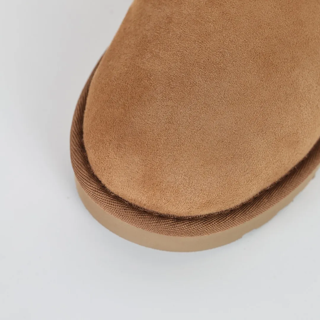 Pick up locally 💰560 The core recommendation is good price UGG bailey MiNi bow 2.0 series Xiaohongshu hot model Henan Longfeng leather production Sheepskin and fur integration Top quality in the market Waterproof upper material 2-3 cm cashmere insole to keep warm in winter and suitable for home use UUG launches a style series in the new year, partially skewed toward the preferences of young consumers, and also at the forefront of fashion trends Shoe body material Water-repellent coated suede upper 17mm UGGPURE™ implanted wool insole Lightweight non-slip comfortable rubber outsole With brand LOGO Trademark Comes with full packaging Size: 35 36 37 38 39 40
